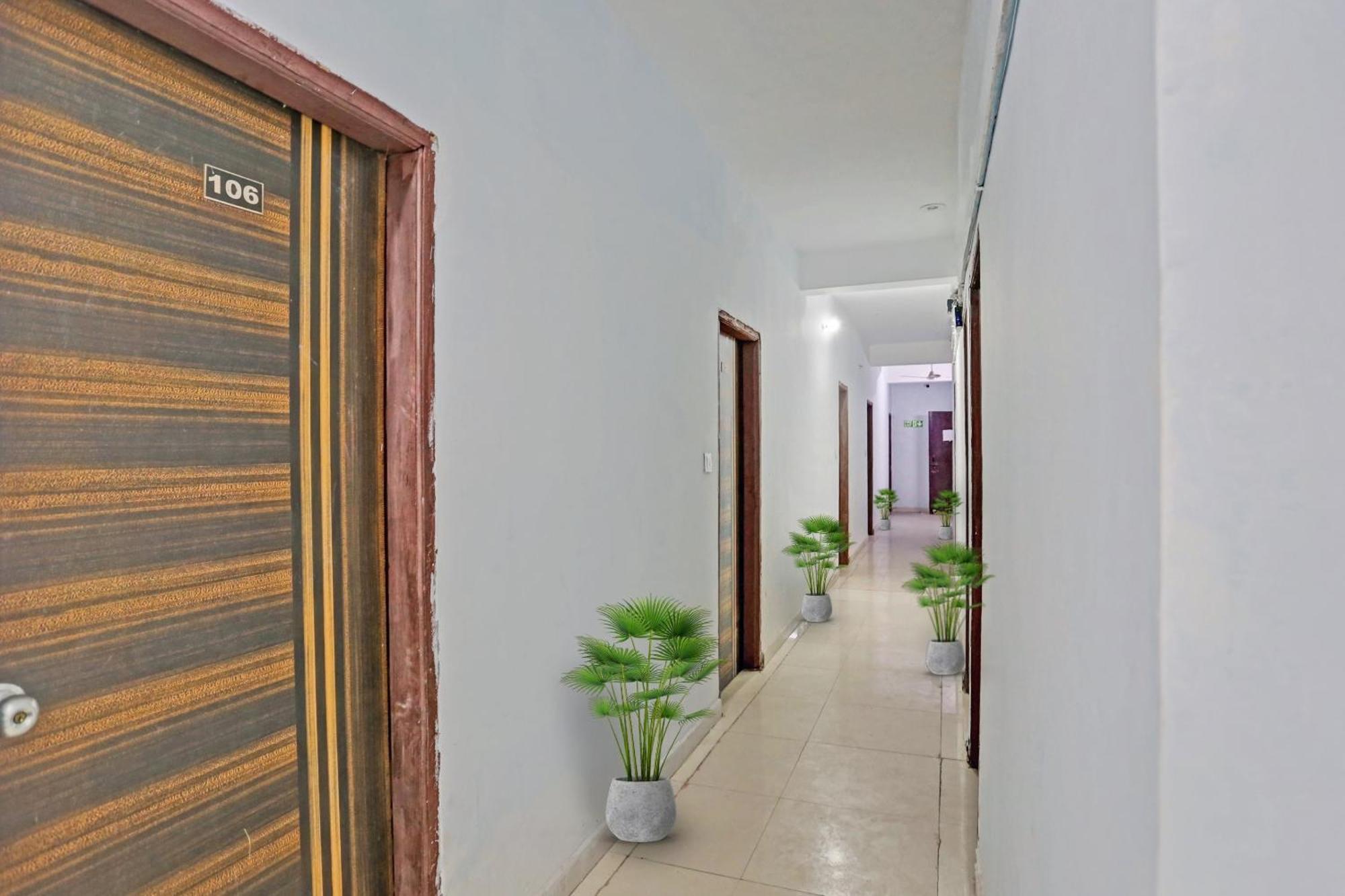 Hotel O Imperial Residency Near Dashrath Puri Metro Station New Delhi Exterior foto