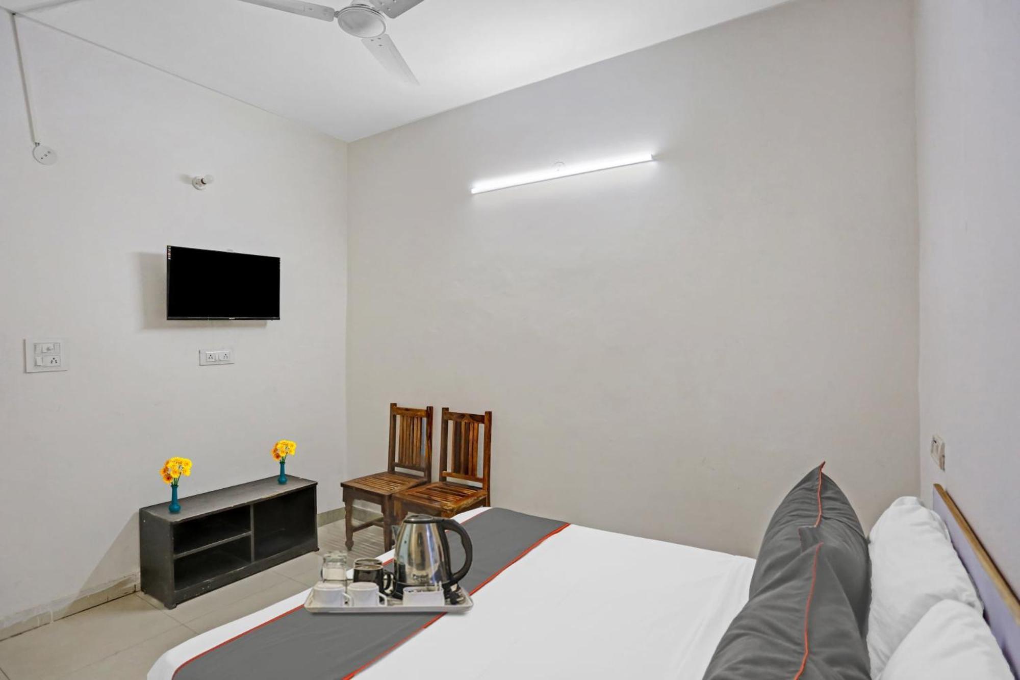 Hotel O Imperial Residency Near Dashrath Puri Metro Station New Delhi Exterior foto