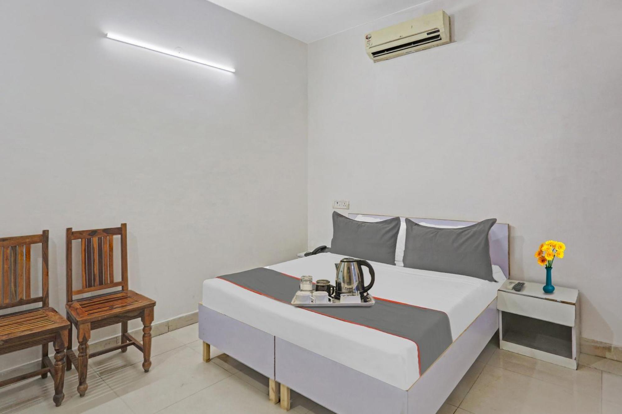 Hotel O Imperial Residency Near Dashrath Puri Metro Station New Delhi Exterior foto